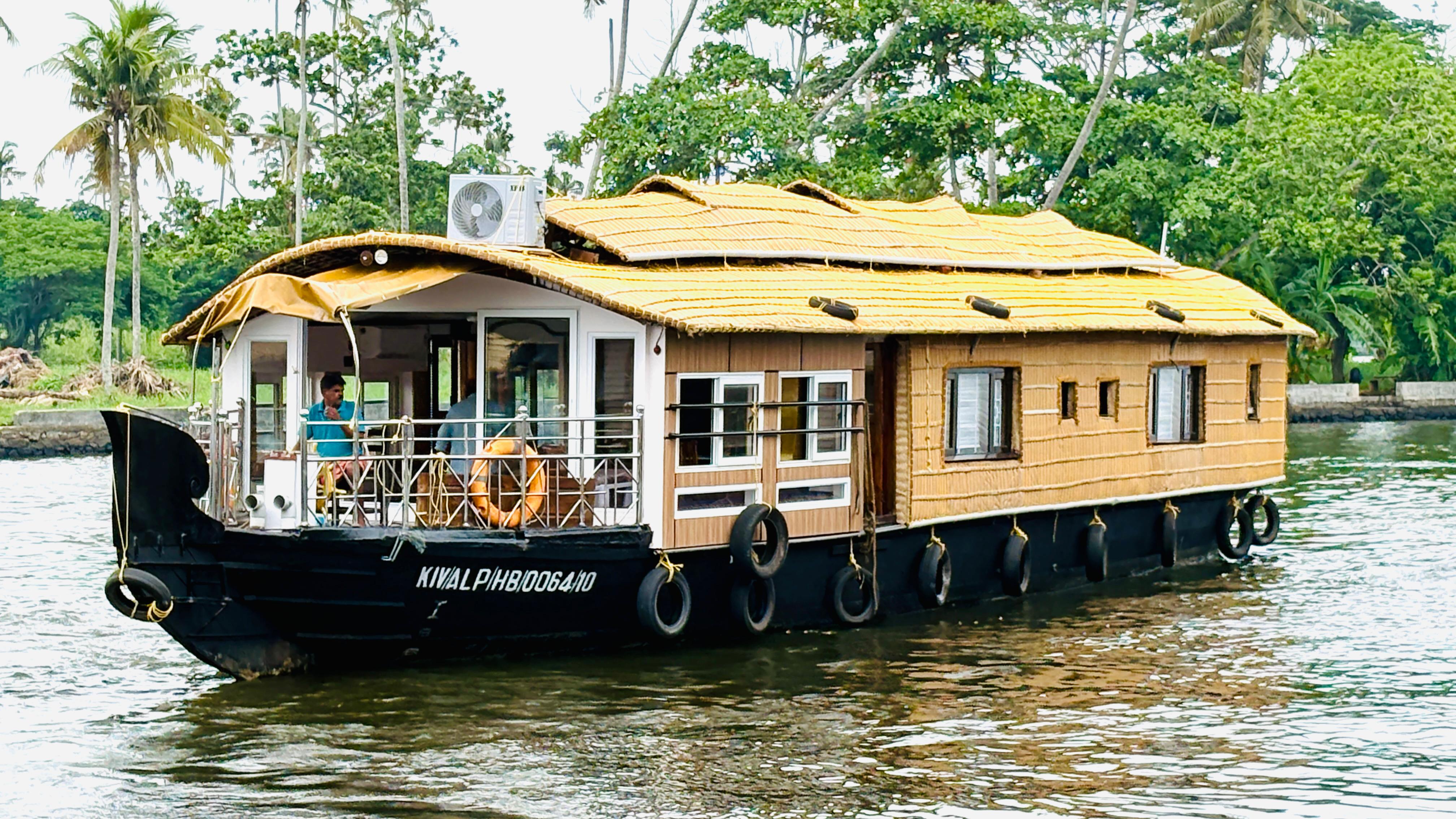 2 bedroom houseboat interior or facilities